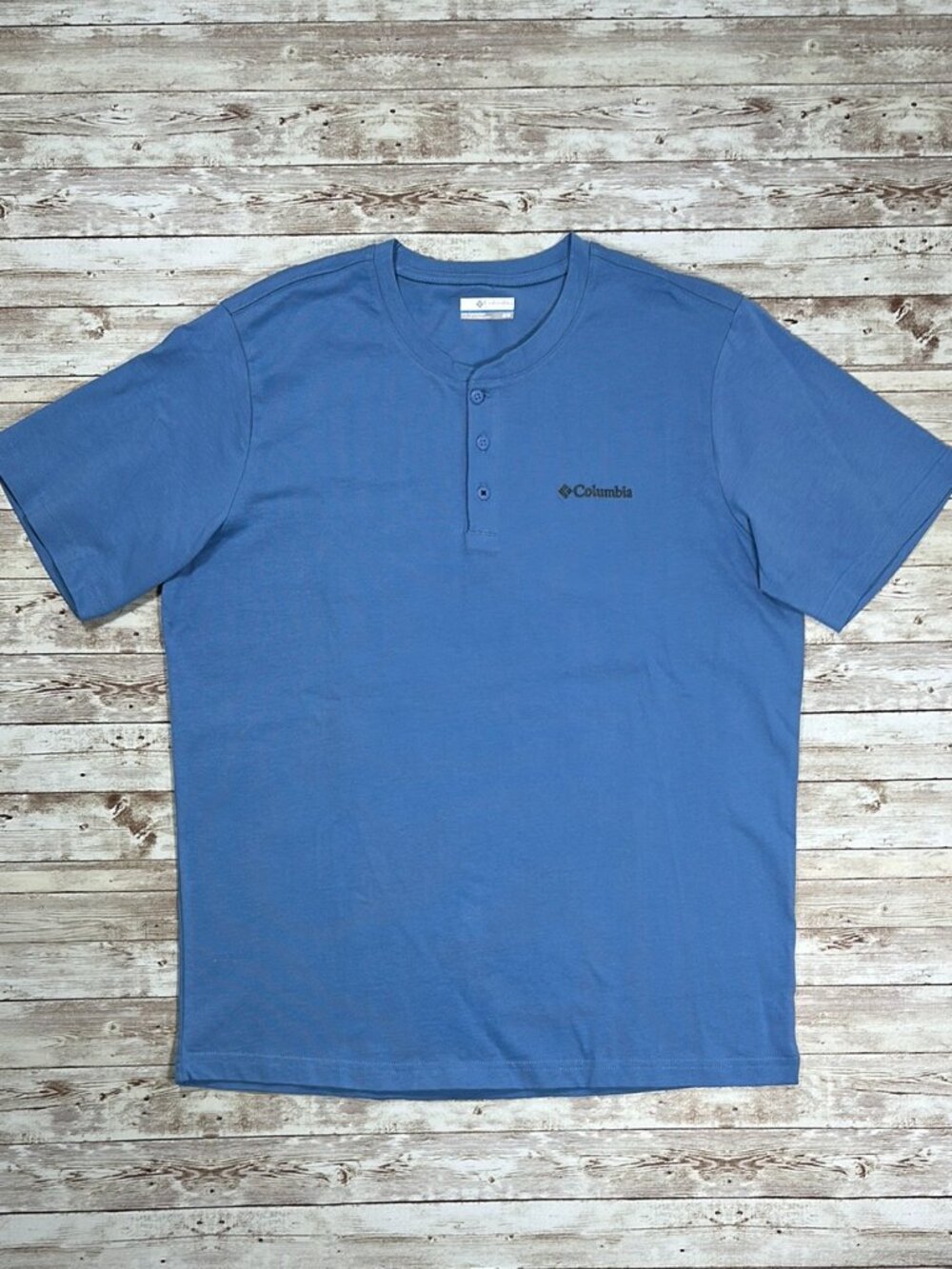 Columbia Men's Short Sleeve Henley II Shirt Landroamer sz Medium Skyler Blue